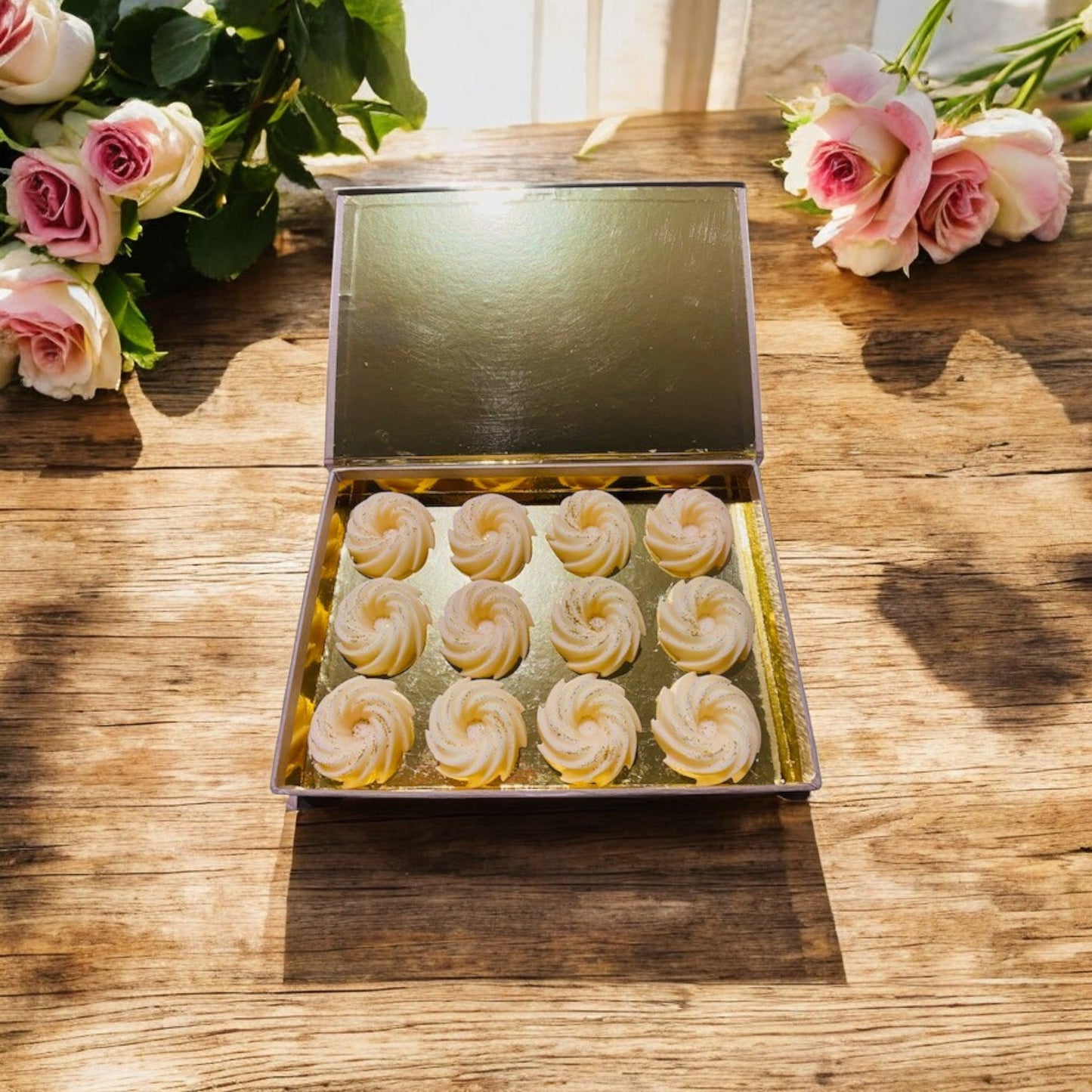 Coffret 12 fondants parfumés artisanaux naturels, senteur Rose Sauvage Parfum de Grasse